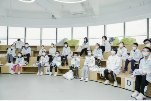 小小科学家探索合成生物新世界 小小科学家探索合成生物新世界
