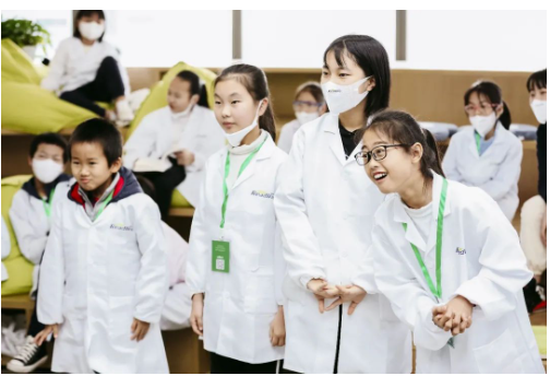 小小科学家探索合成生物新世界 小小科学家探索合成生物新世界